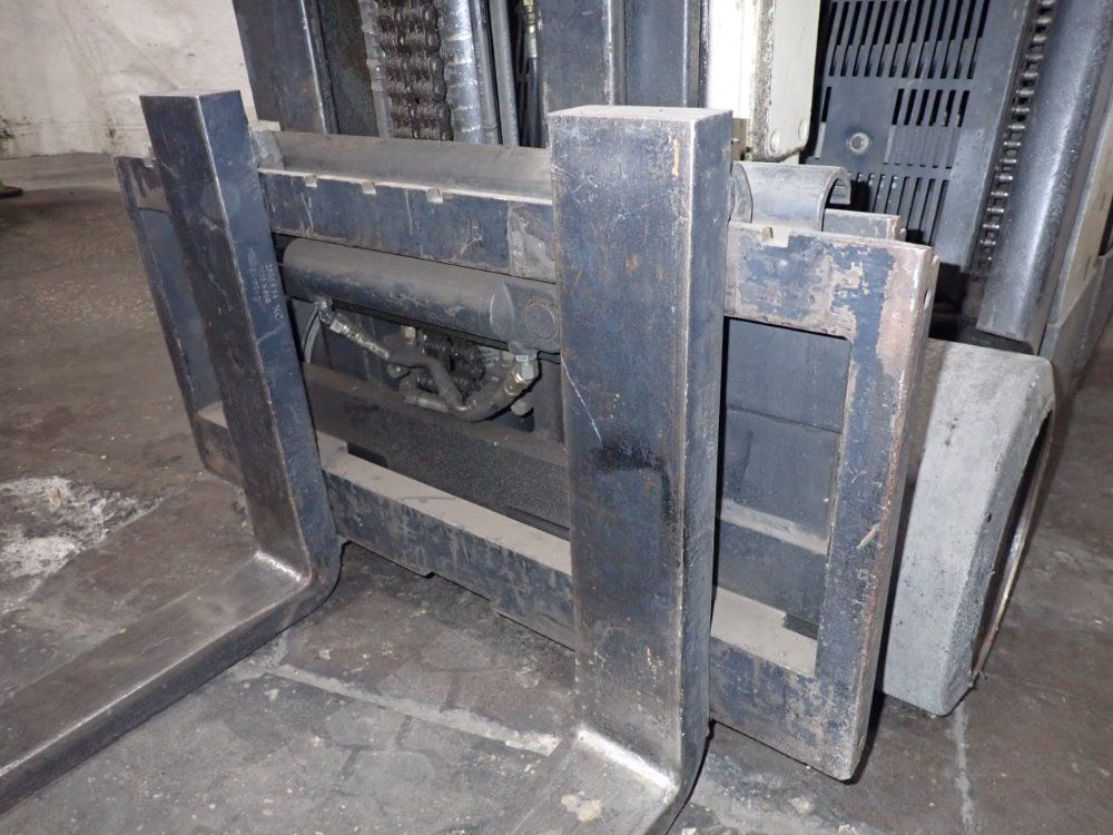 Crown 3200 Lbs 35rctt Stand Up Fork Lift - 35rctt