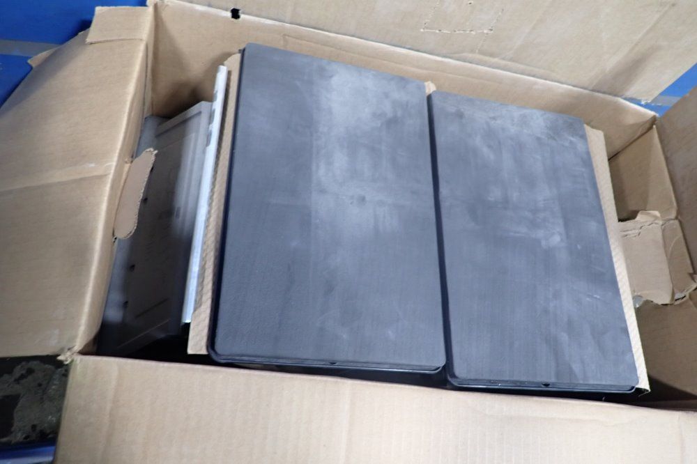 Nvent Pyramid Stands