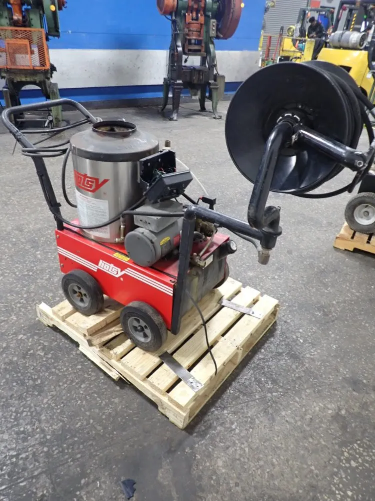 Hotsy 1300 Psi 555ss Electric Heated Pressure Washer - 555ss