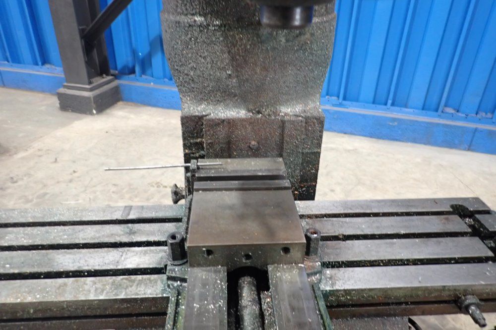 Bridgeport 43"x9" Vertical Mill - 2831237