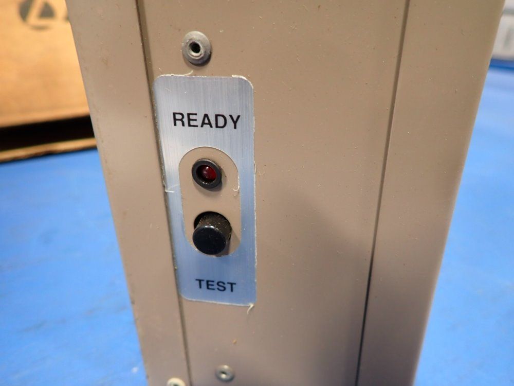 Lethonia Lighting 16 Watts Battery Powered Emergency Lighting Unit - Elt16