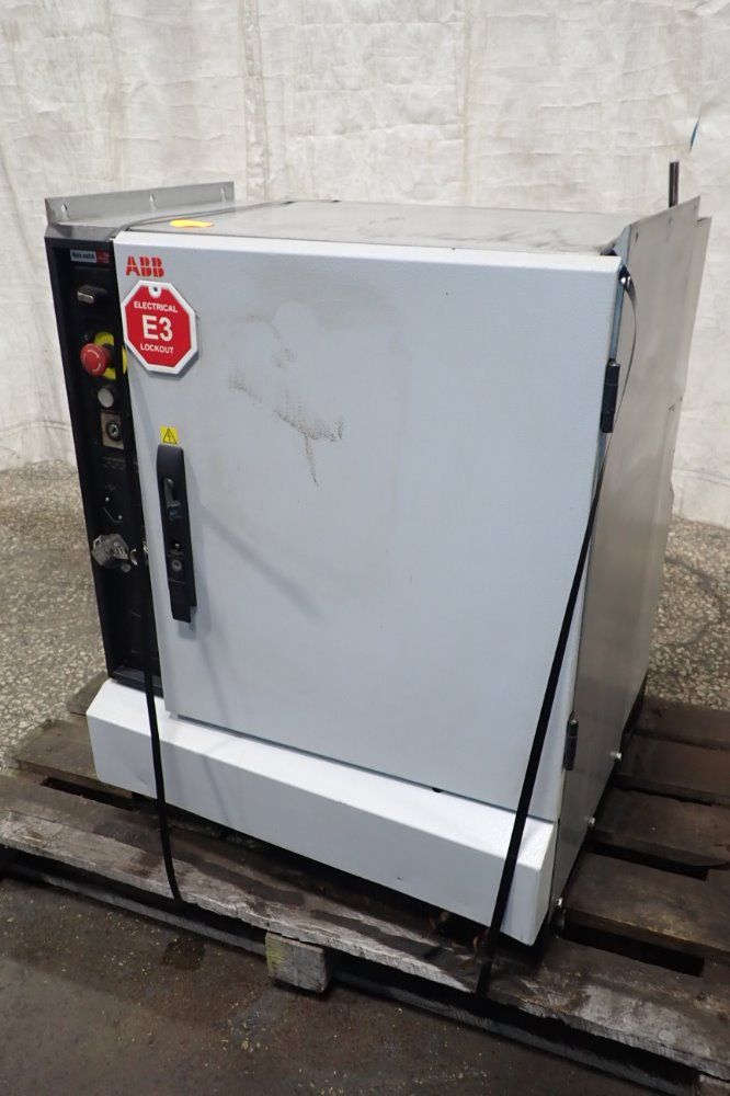 Abb Irc5 M2004 Robot Control - Irc5 M2004