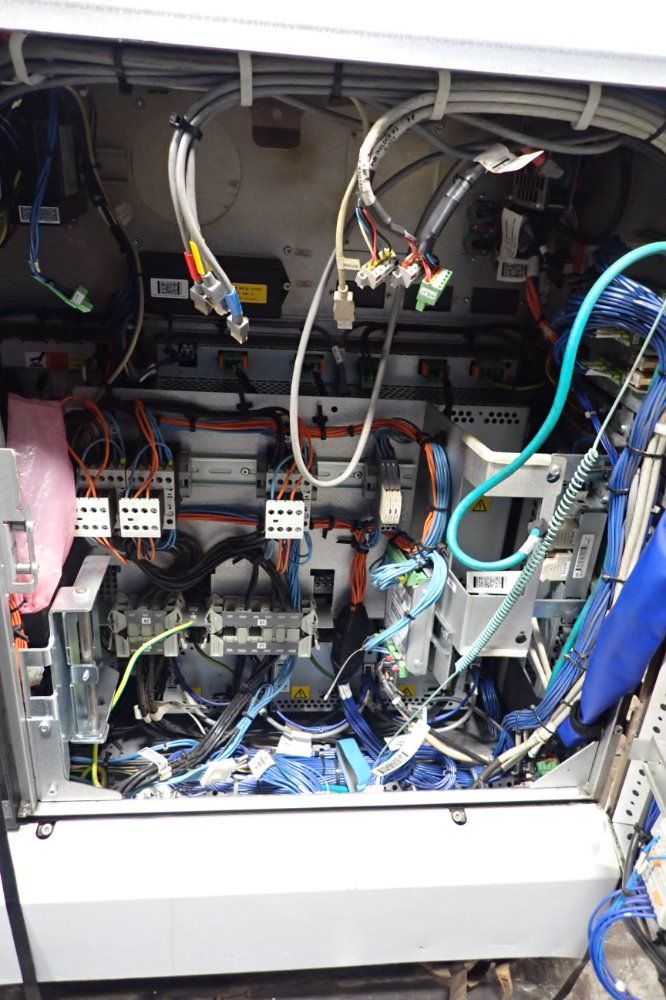 Abb Irc5 M2004 Robot Control - Irc5 M2004