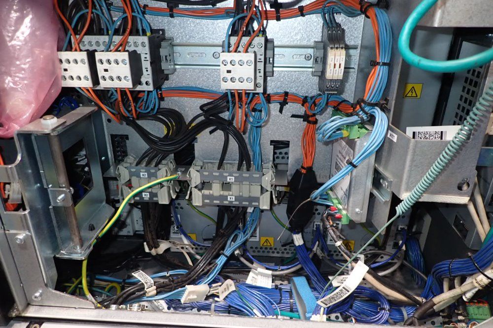 Abb Irc5 M2004 Robot Control - Irc5 M2004