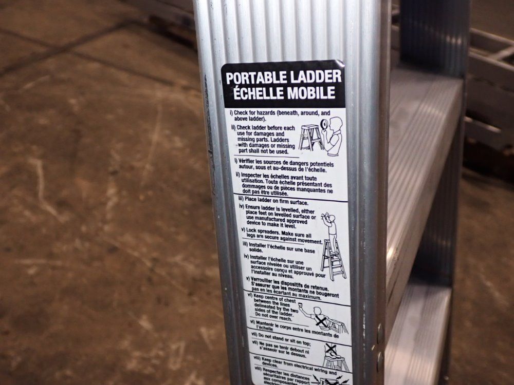 Louisville 300# / 12' Ladder - Am1008