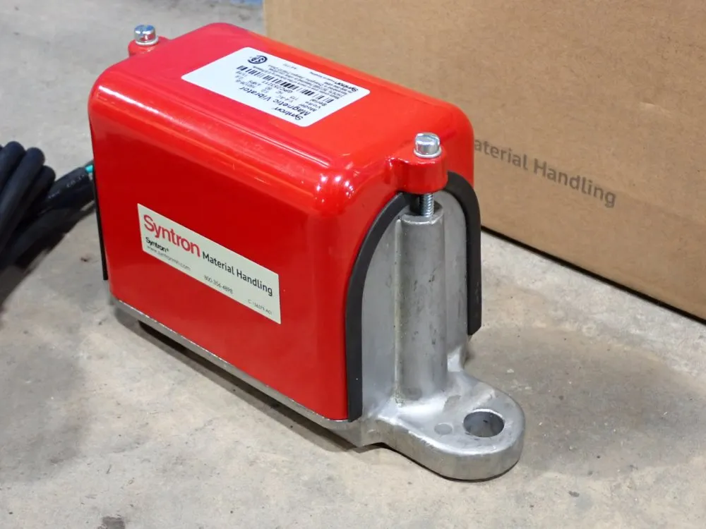 Syntron 7" X 3" X 5" Magnetic Vibrator - V-4 Ac