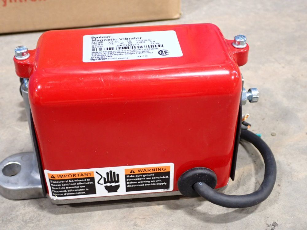 Syntron 7" X 3" X 5" Magnetic Vibrator - V-4 Ac