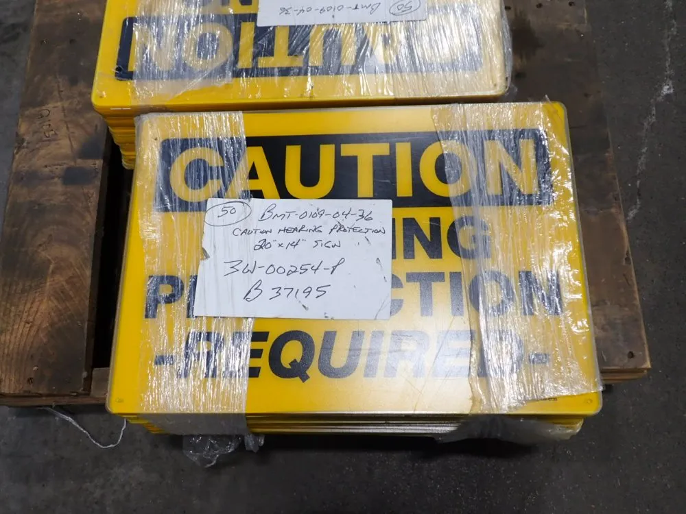 Beaed 20x14 "hearing Protection Required" Sign Lot - Bmt-0109-04-36