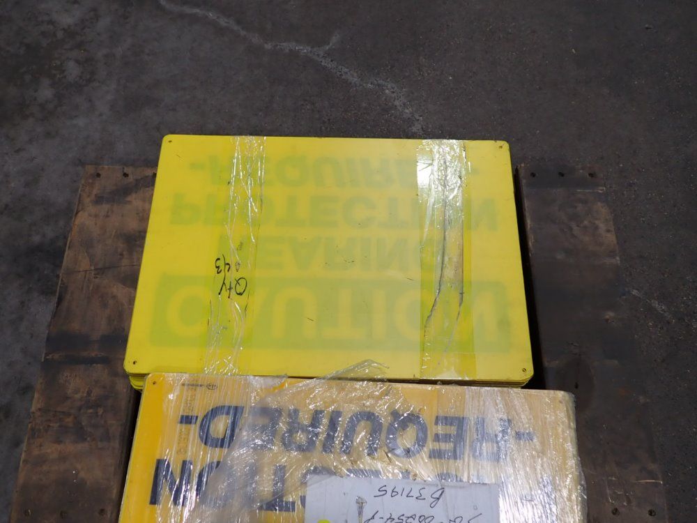 Beaed 20x14 "hearing Protection Required" Sign Lot - Bmt-0109-04-36