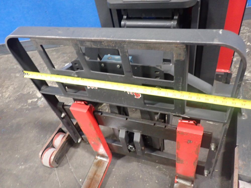 Raymond 3000 Lbs 20i-r30tt Electric Lift - 20i-r30tt