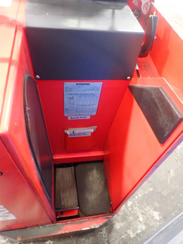 Raymond 3000 Lbs 20i-r30tt Electric Lift - 20i-r30tt