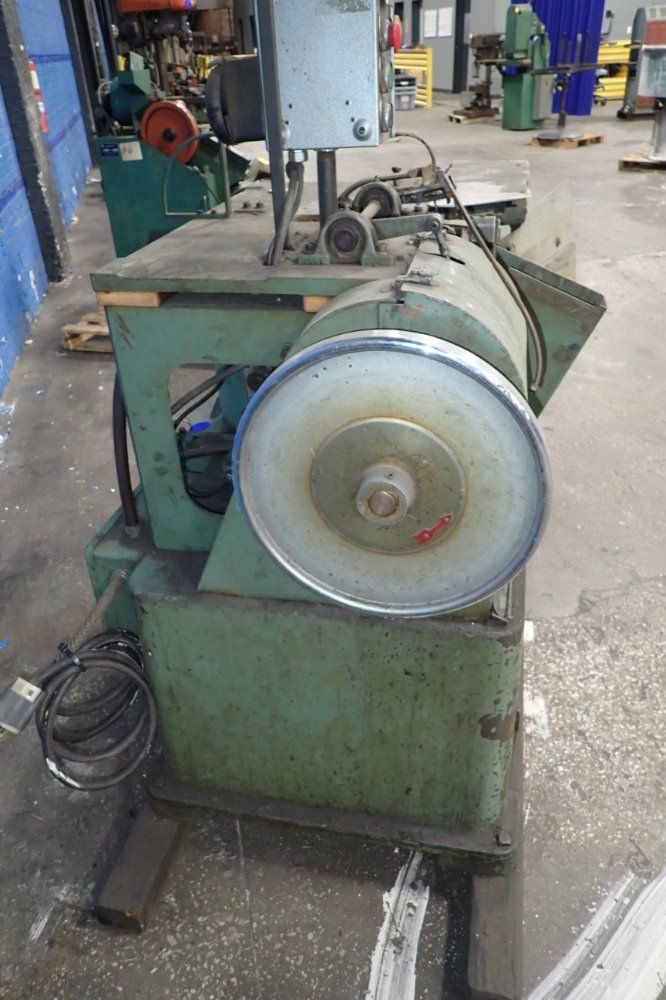 Graeber Hang Tag Strinder