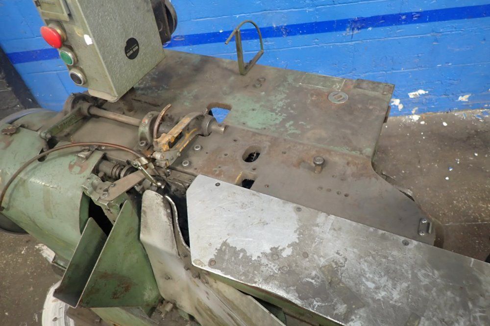 Graeber Hang Tag Strinder