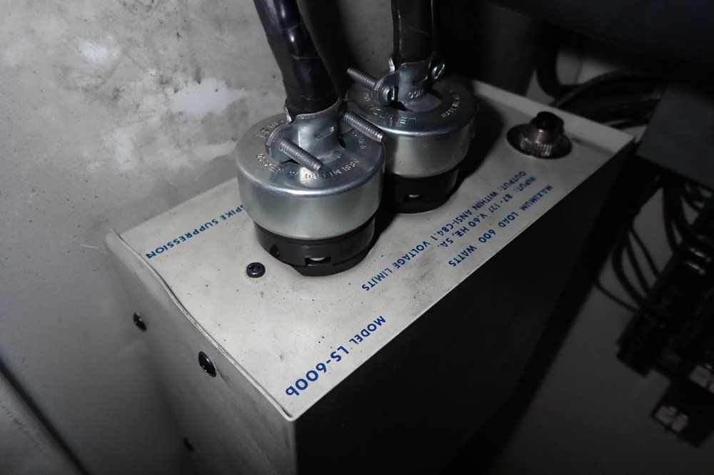 Milltronics/partner 12" X 40" Table Partner I/1e Cnc Vmc - Partner I/1e