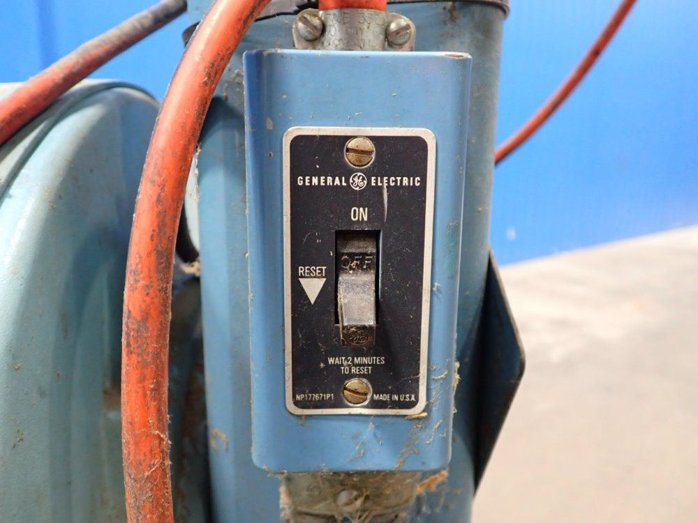 Bostitch 1" Engine Powered Box Stapler