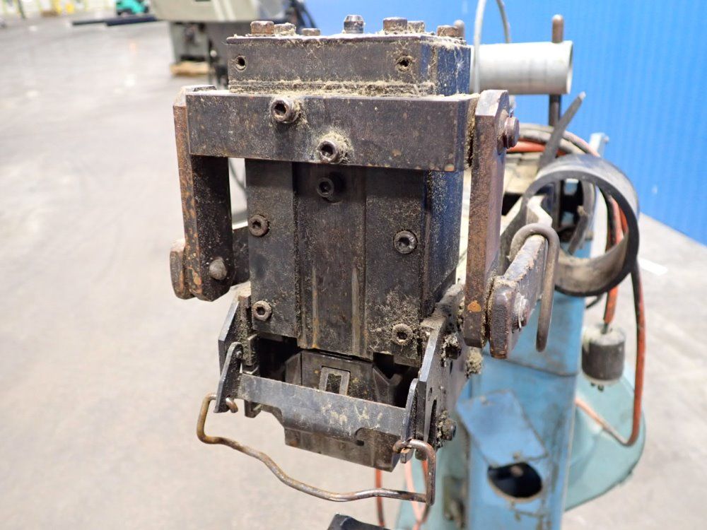 Bostitch 1" Engine Powered Box Stapler