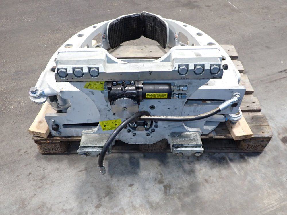 Cascade 541lb/2300psi Paper Roll Clamp Forklift Attachment - 3h-rce-2a-0030