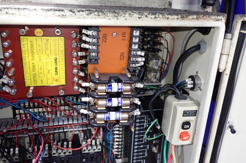 Clausing 6" X 18" Surface Grinder - Csg-2a618