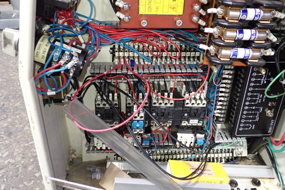 Clausing 6" X 18" Surface Grinder - Csg-2a618