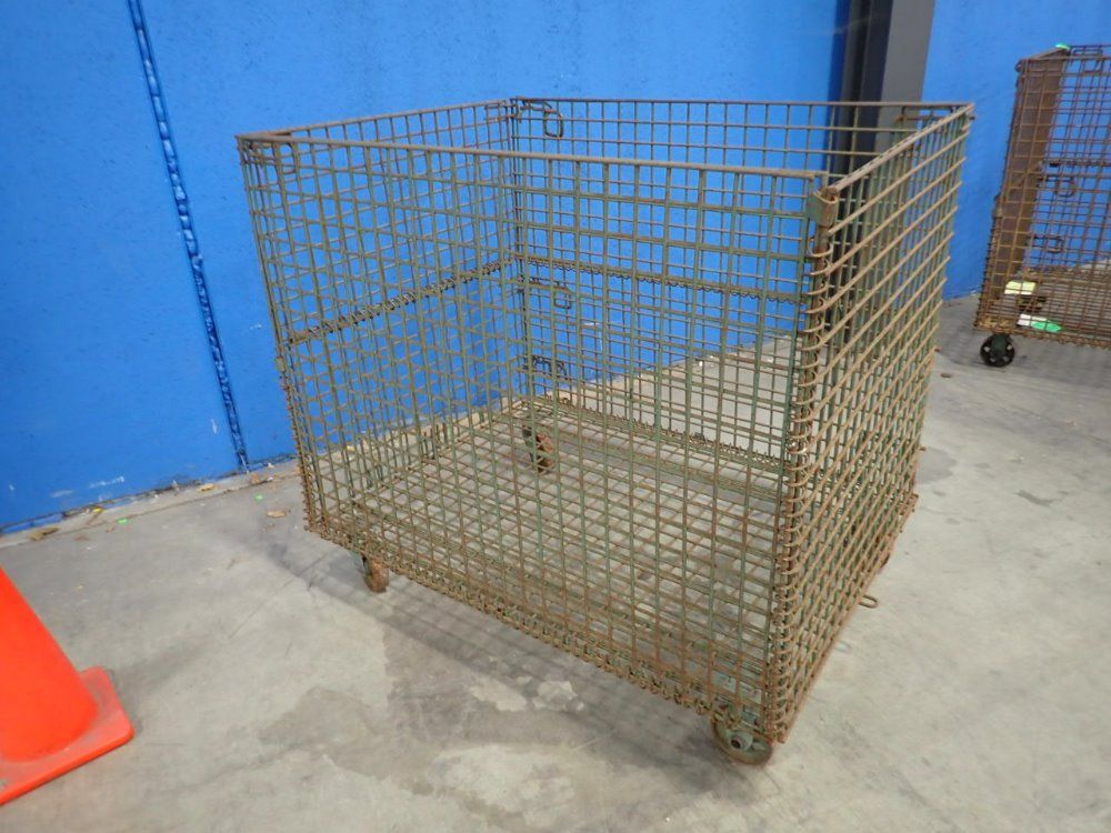 47x33x36 Rollable Wire Basket