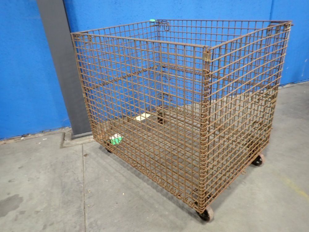 47x33x36 Rollable Wire Basket