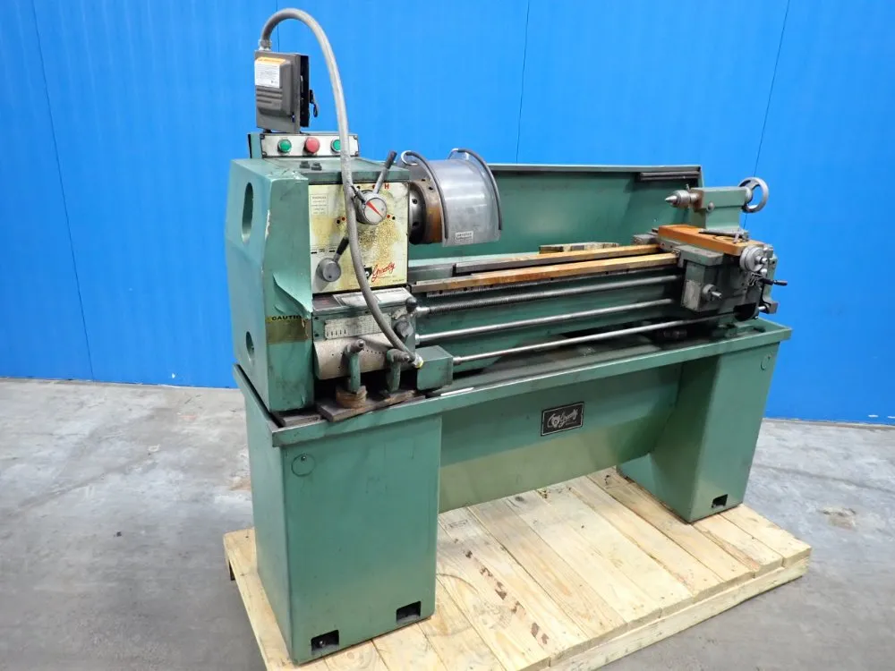 Grizzly 70-2000rpm, 13 1/2" Swing, 40" Centers Lathe - G4016