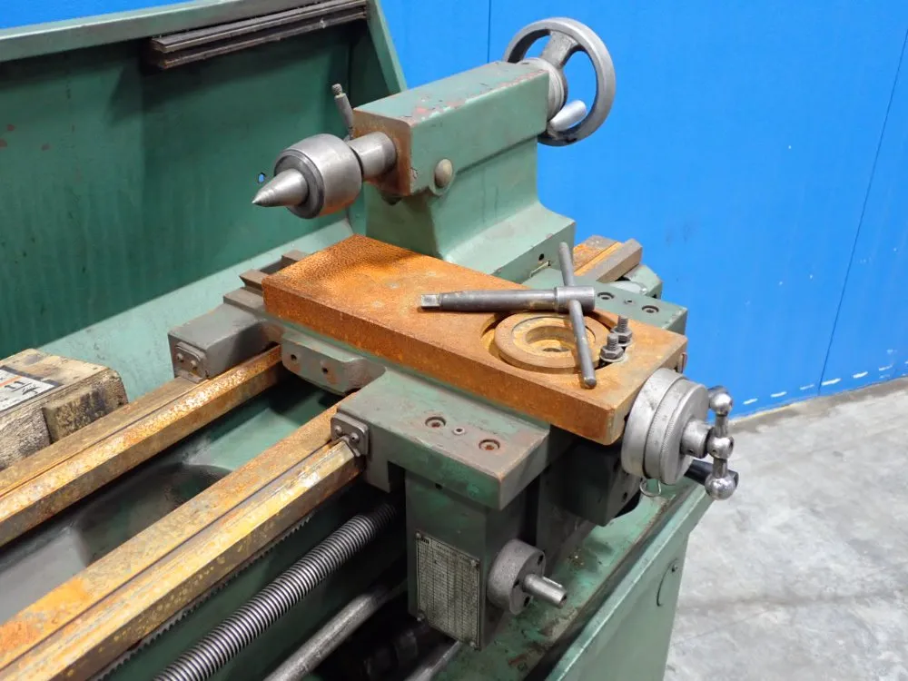 Grizzly 70-2000rpm, 13 1/2" Swing, 40" Centers Lathe - G4016