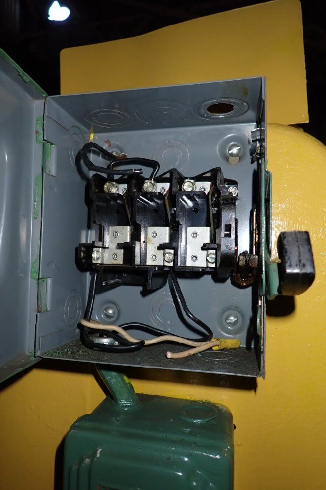 Doall 15.5" Vertical Band Saw - Bf