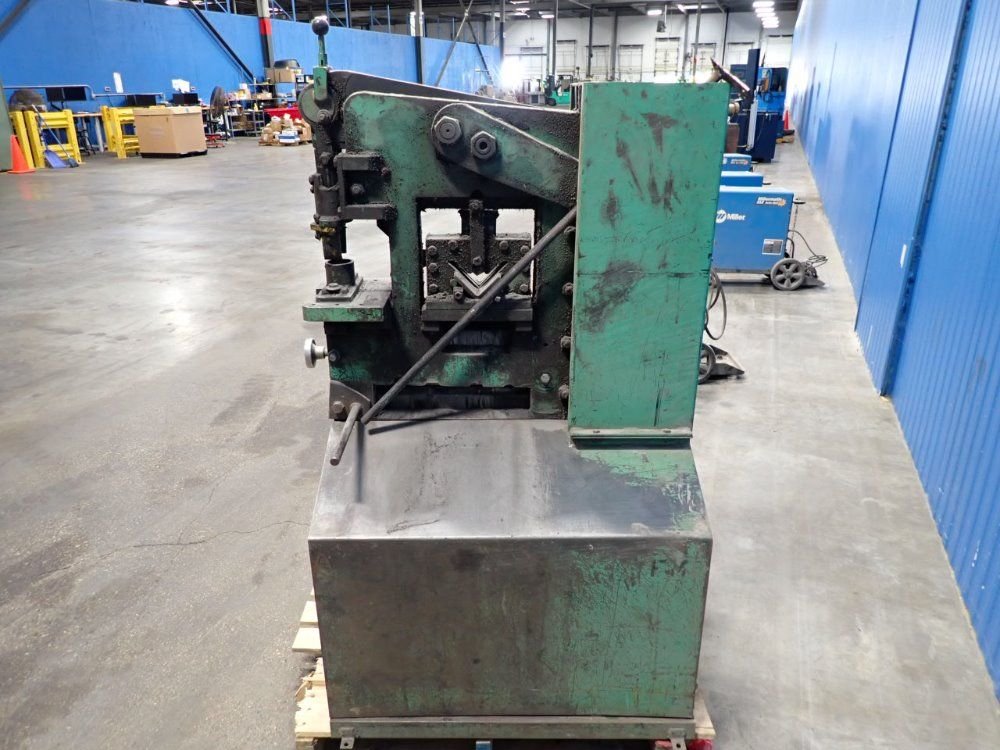 Uni-hydro 35 Ton Ironworker - 543p 8781