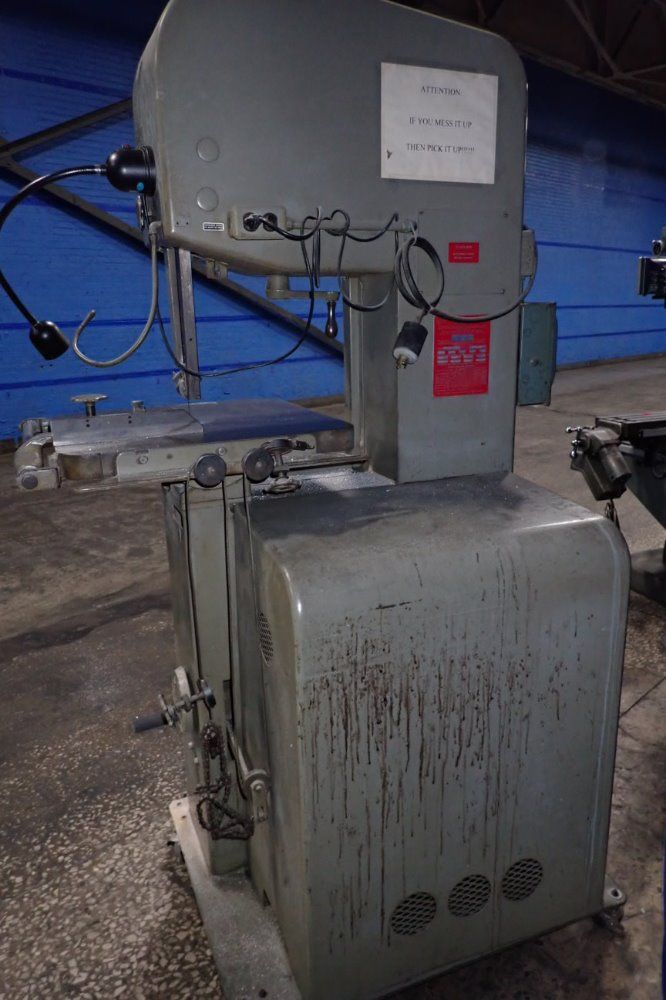 Doall 17" 1612-0 Vertical Band Saw - 1612-0