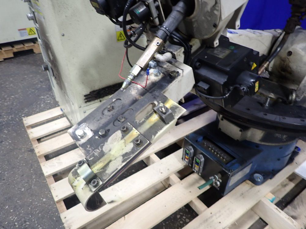 Otc Robot W/ Controller - Axcan1-v000