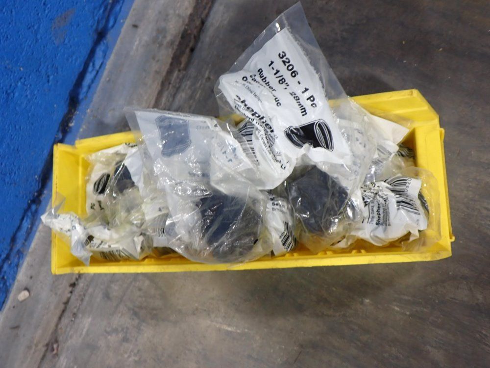 Shepherd Hardware Products 1 1/8" Round Rubber Feet