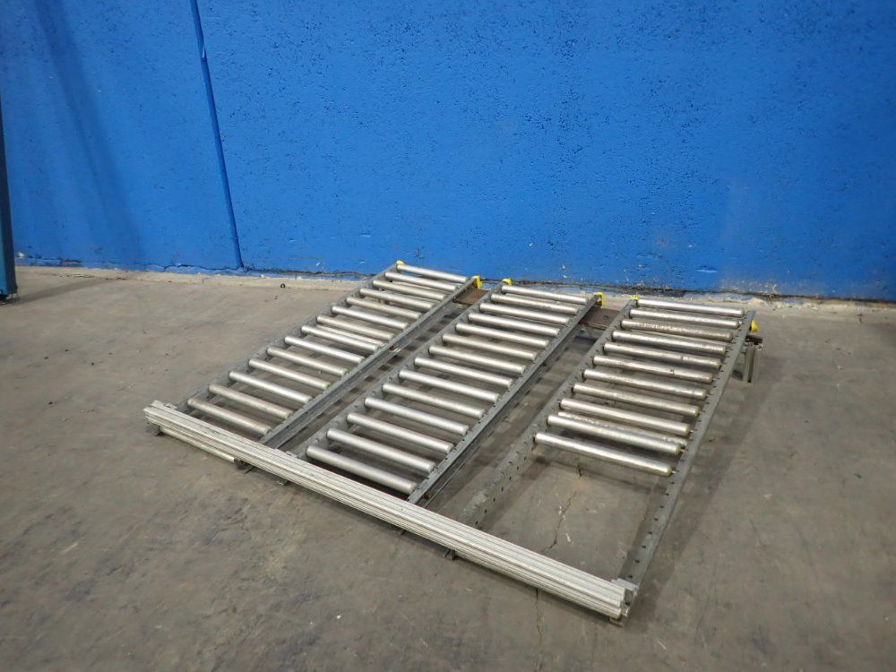 3 Rollers: 26"x8" Roller Conveyor