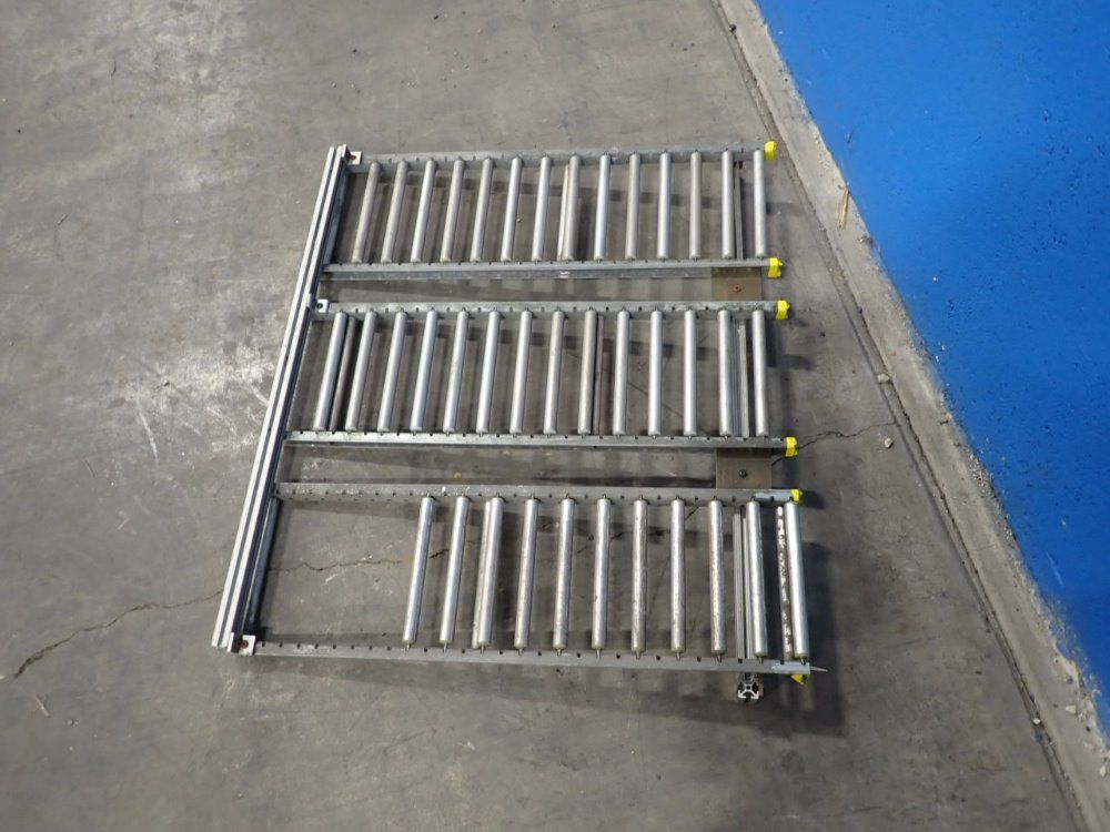 3 Rollers: 26"x8" Roller Conveyor