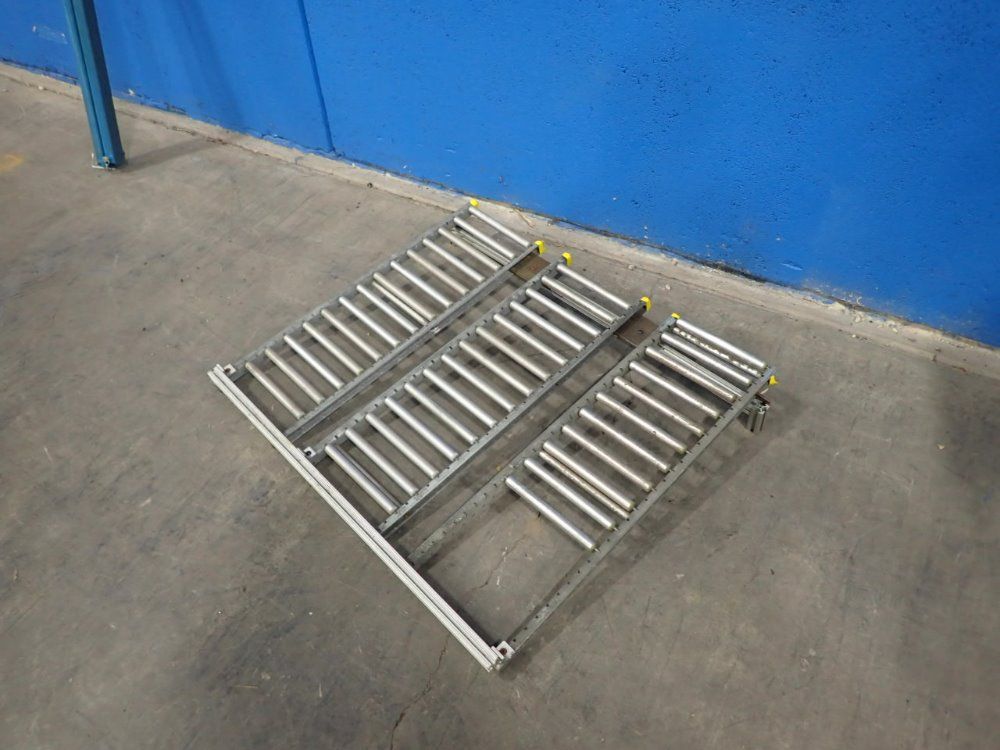 3 Rollers: 26"x8" Roller Conveyor