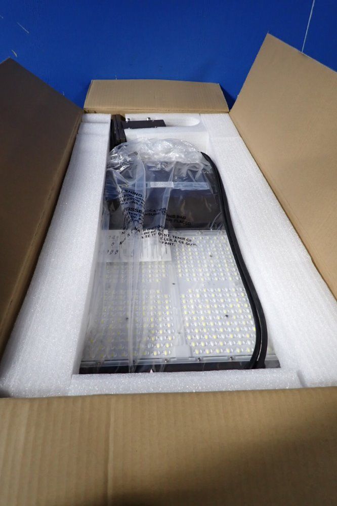 Jademar Led Shoe Box Light