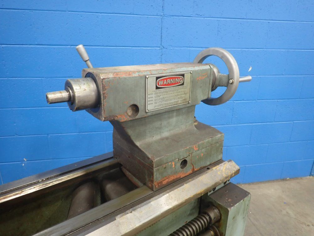 Tarnow 11x120 Spindal Bore Geared Head Lathe - Tuj-50m