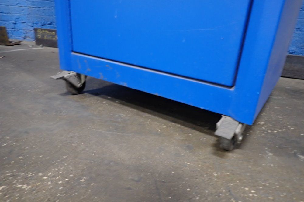 Its Enclosures Computer Cabinet - Ice Station