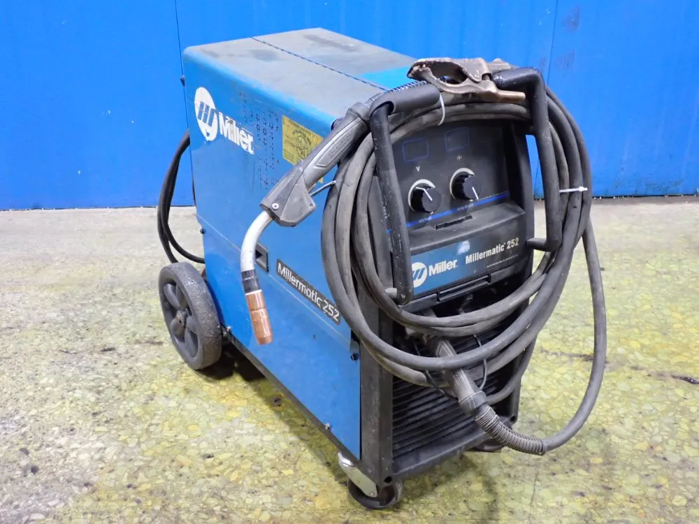 Miller 250a Welder - Millermatic 252