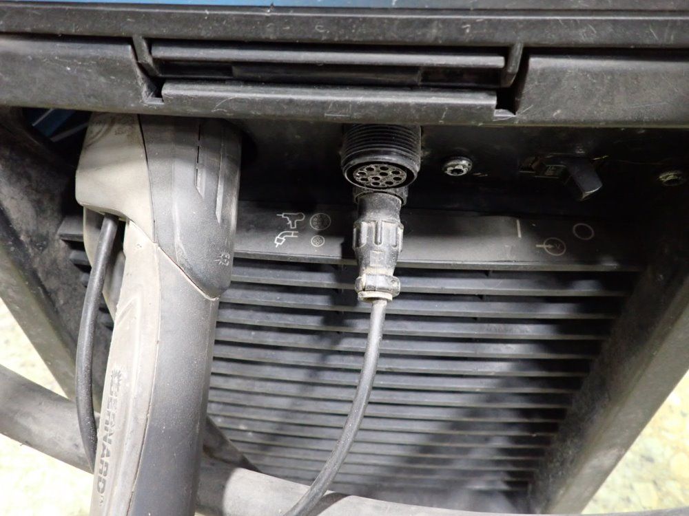 Miller 250a Welder - Millermatic 252