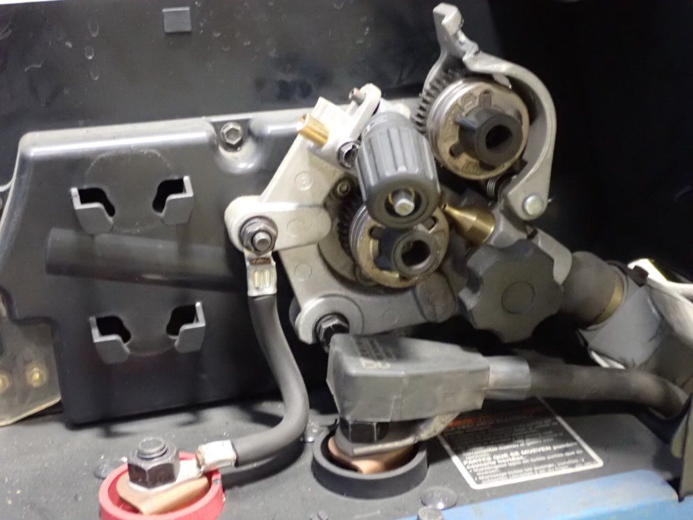 Miller 250a Welder - Millermatic 252