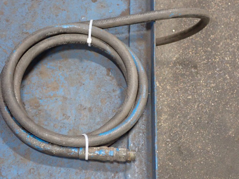 N/a 52" X 36" Table Pneumatic Lift Table