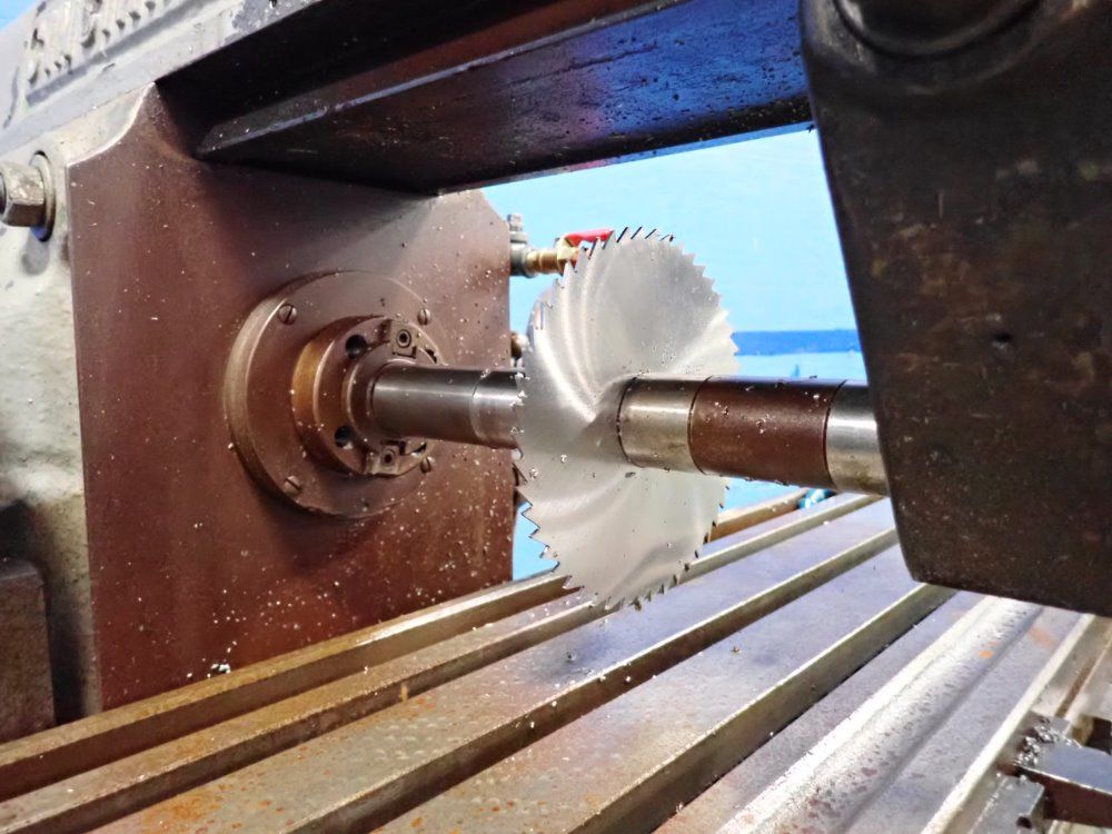 Cincinnati 41" X 10" Horizontal Mill