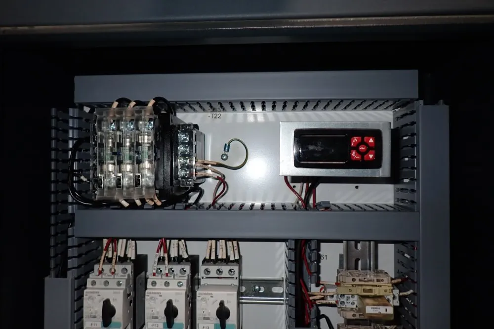 Deltech Compressed Air Dryer - Des 3000