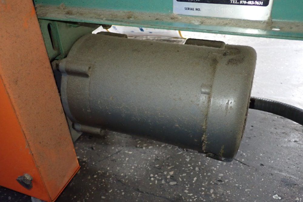 Roach Conveyors 12" X 142" Belt Belt Conveyor