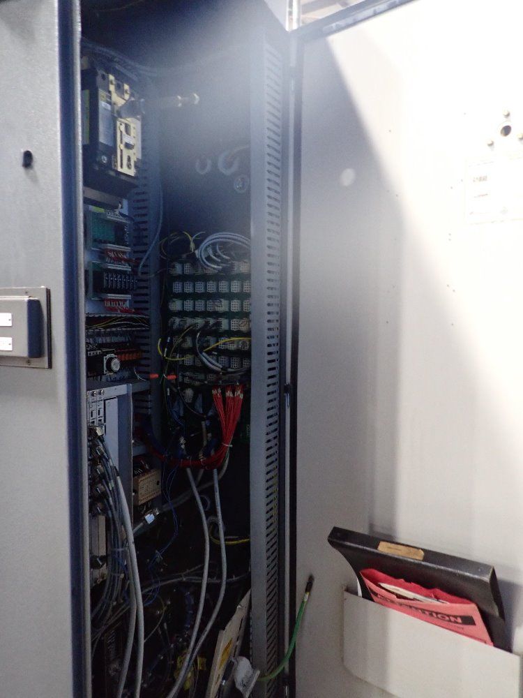 Cincininnati Milacron Cnc Vertical Machining Center