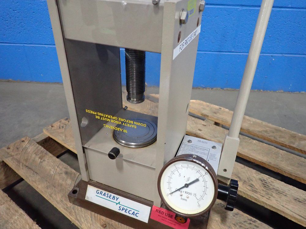 Graseby Specac Manual Hydraulic Press