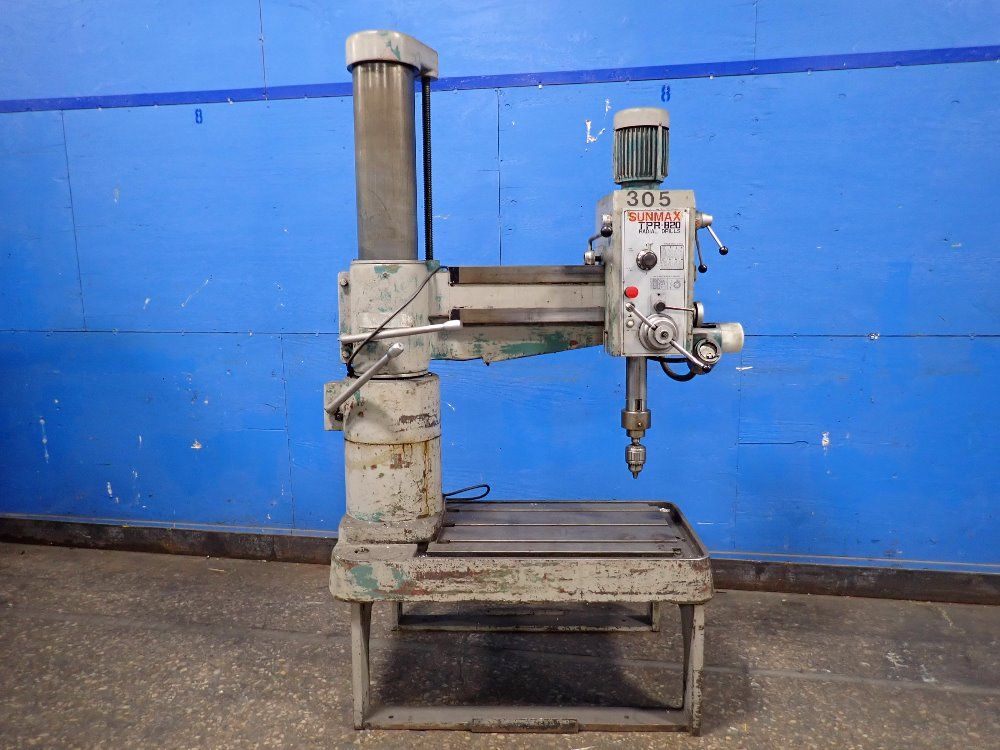 Sunmax Radial Arm Drill