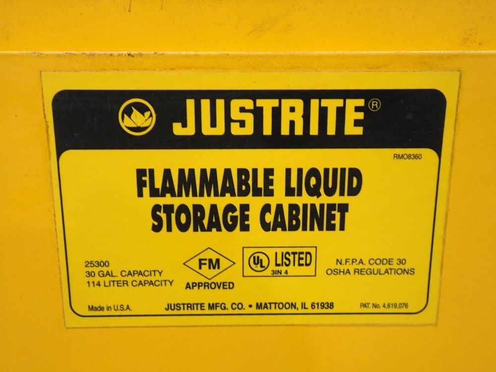 Justrite 30 Gal/114 Liter Flammable Storage Cabinet - 25300