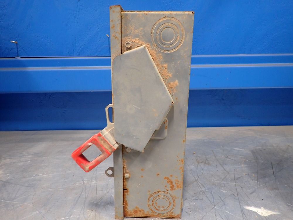 General Electric Heavy Duty Breaker Box